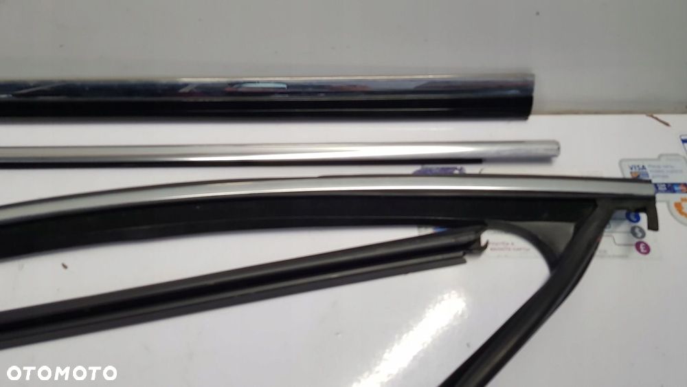 listwa drzwi lewy przód VW Passat B7 - 6