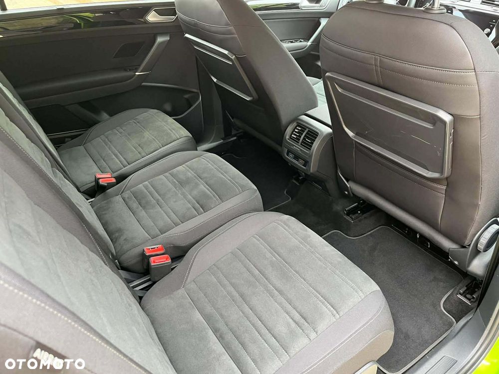 Volkswagen Touran 2.0 TDI SCR (BlueMotion Technology) DSG Highline - 23