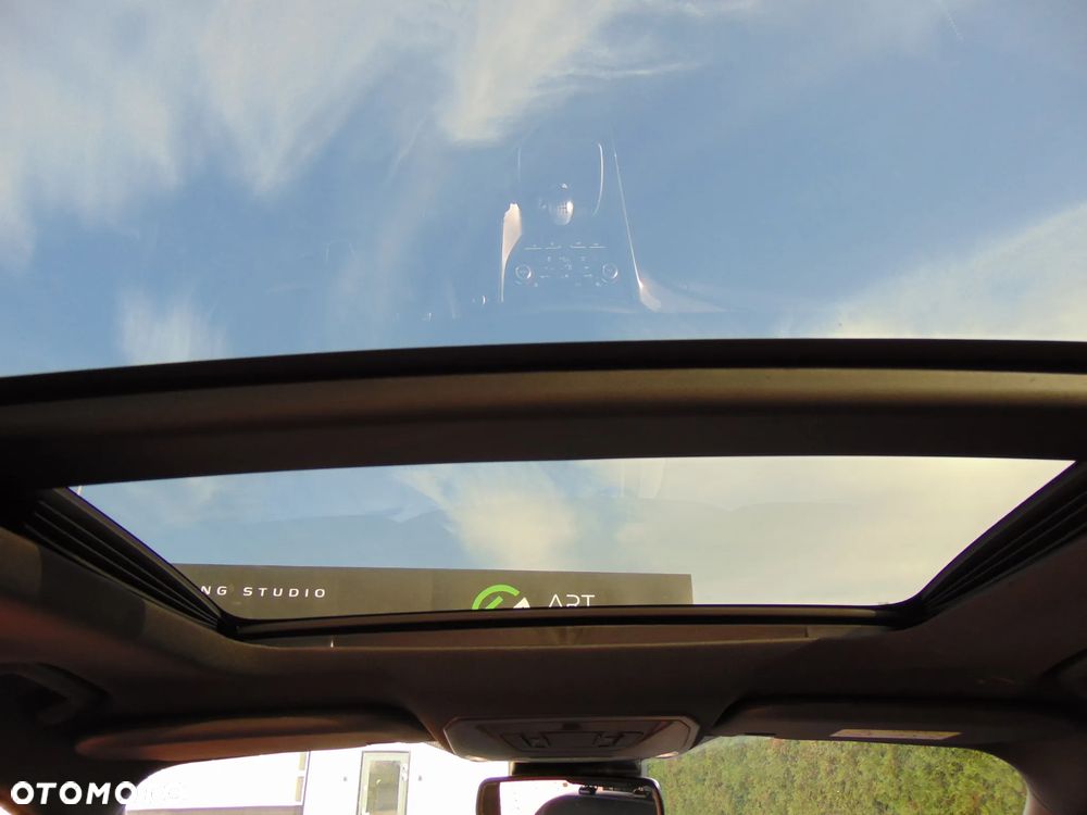 Ford Kuga 2.0 TDCi 2x4 ST-Line - 36