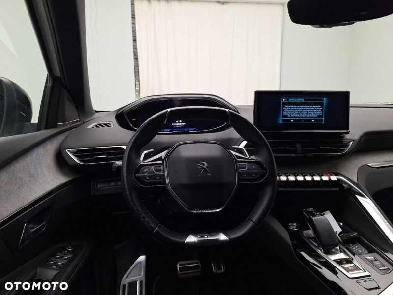 Peugeot 3008 1.6 PureTech HYbrid4 GT Line S&S EAT8 - 8
