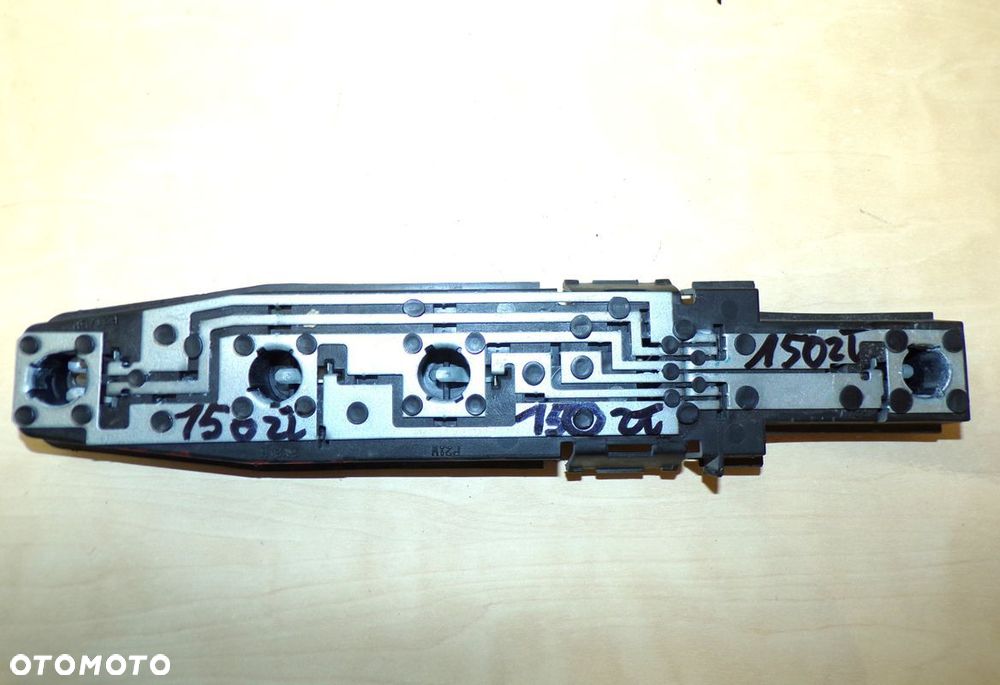 MASTER 2 MOVANO 99-04r wkład listwa LAMPY TYLNEJ PRAWEJ lub LEWEJ BEZ RDZY - 1