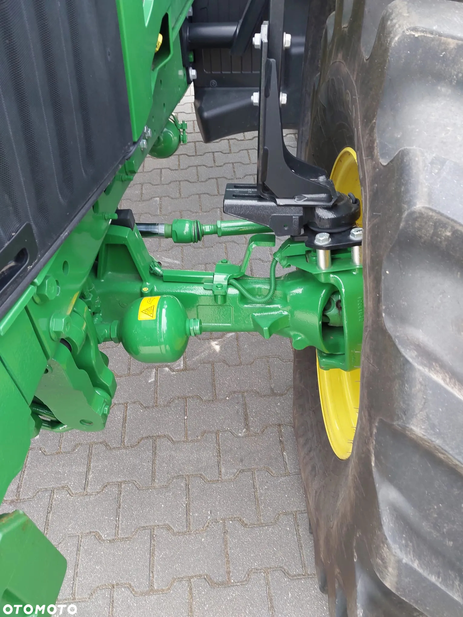 John Deere 6120M - 10