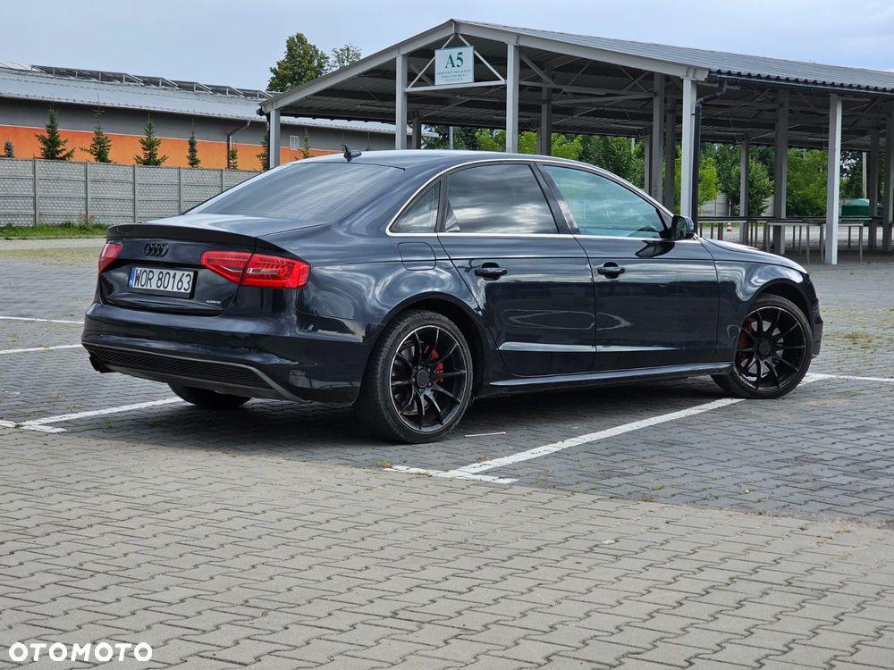 Audi A4 Limousine - 3