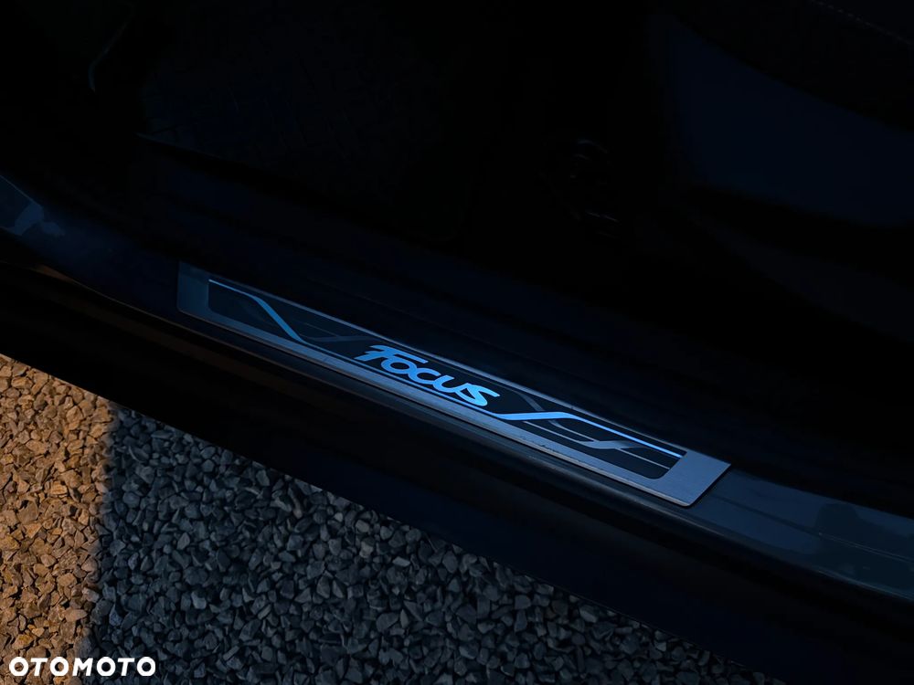 Ford Focus - 37