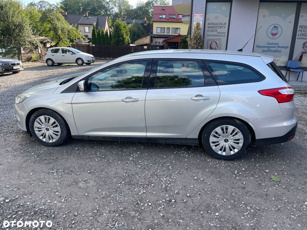 Ford Focus 1.6 TDCi DPF Trend - 8