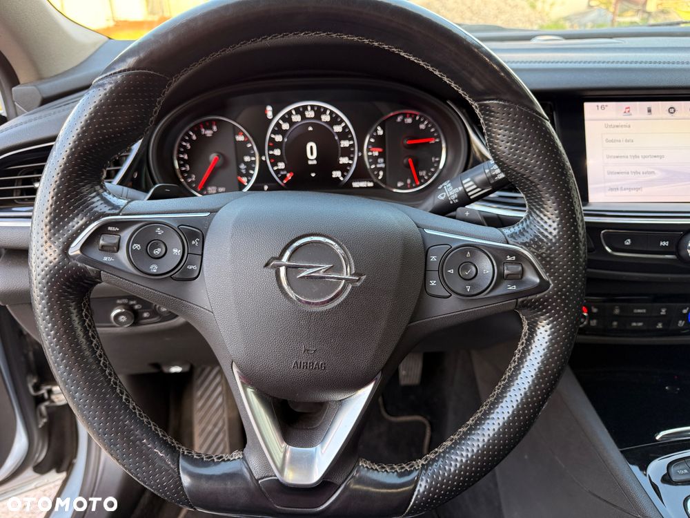 Opel Insignia 2.0 T 4x4 Exclusive S&S - 8