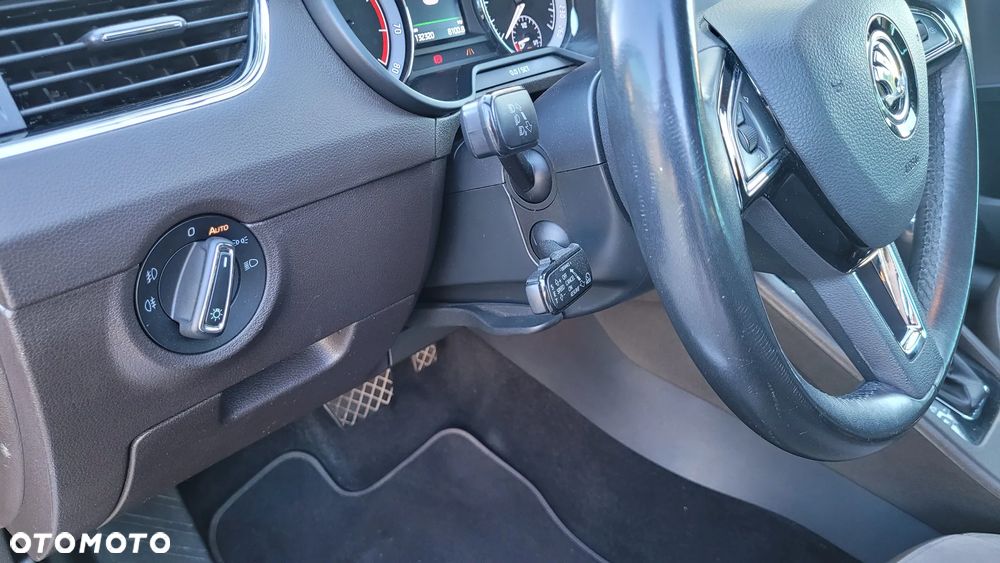 Skoda Octavia 1.8 TSI 4x4 DSG L&K - 27
