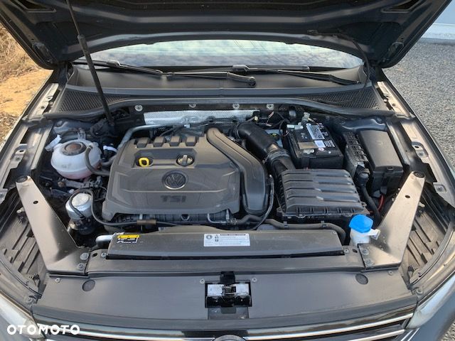Volkswagen Passat - 21