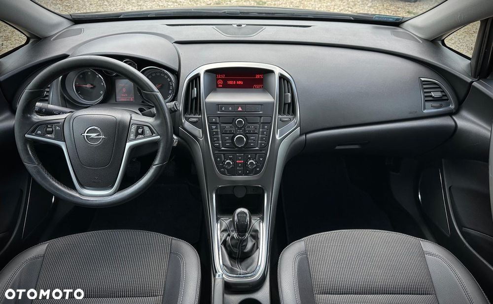 Opel Astra 1.7 CDTI Cosmo - 9