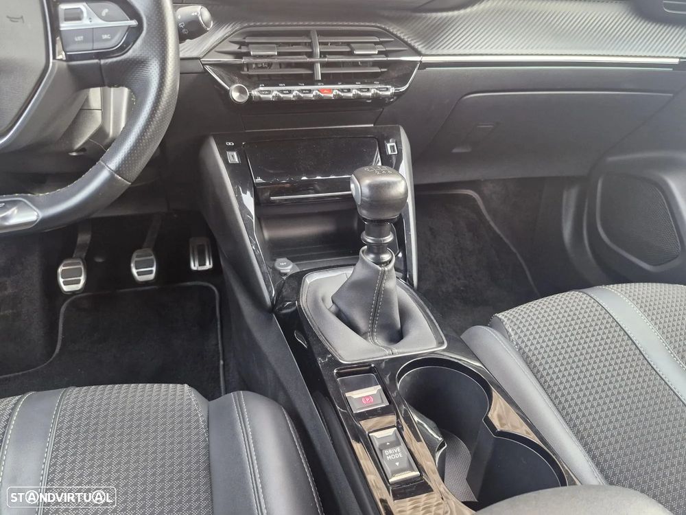 Peugeot 2008 1.5 BlueHDi GT Line - 9