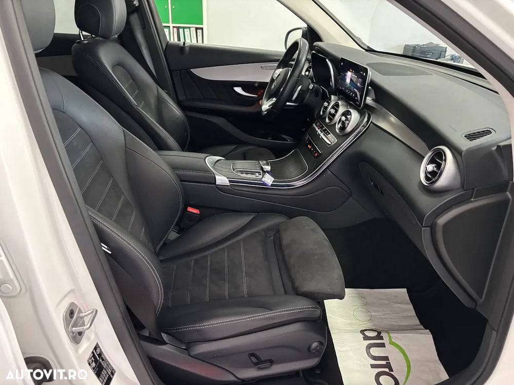 Mercedes-Benz GLC 300 de 4Matic 9G-TRONIC AMG Line Plus - 17