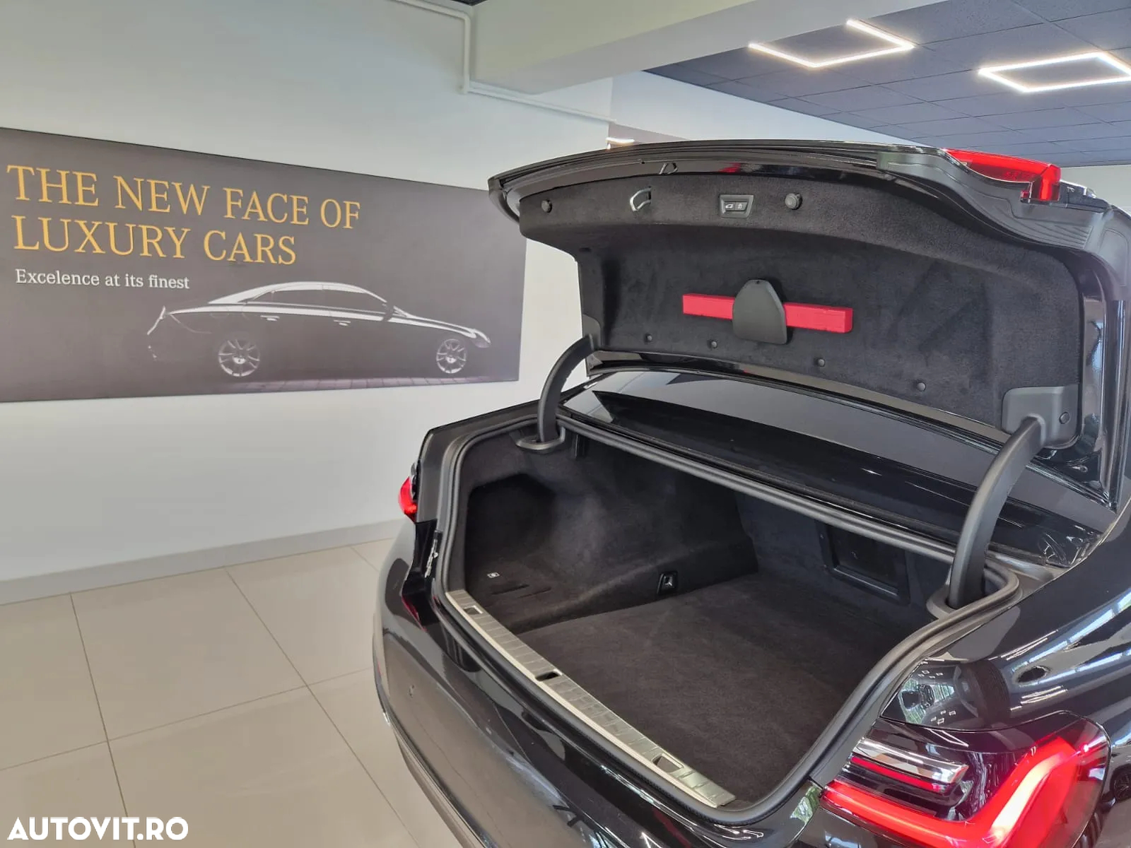 BMW Seria 7 730Ld xDrive - 38