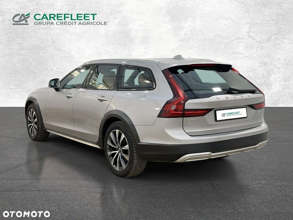 Volvo V90 Cross Country - 7