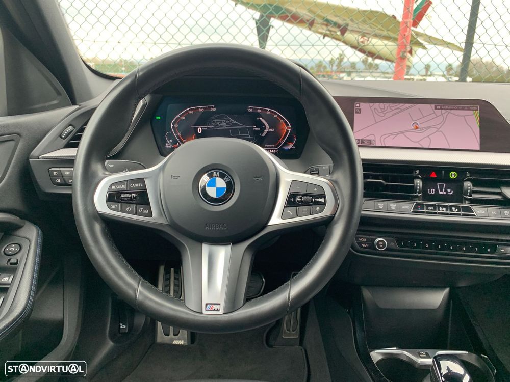 BMW 116 d Pack Desportivo M Auto - 25