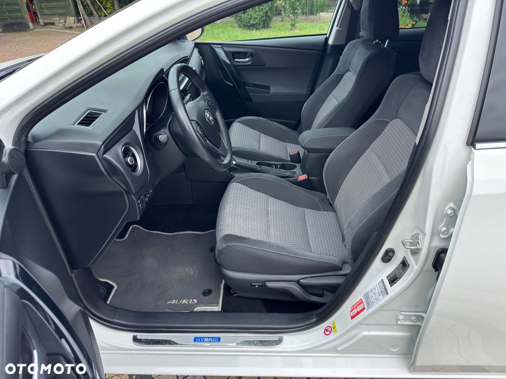 Toyota Auris - 30