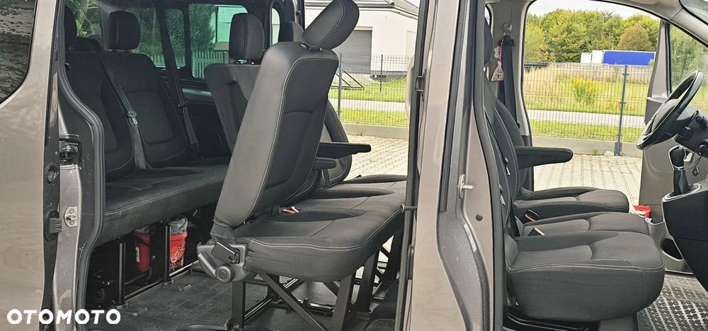 Renault Trafic ver-grand-spaceclass-2-0-dci - 20