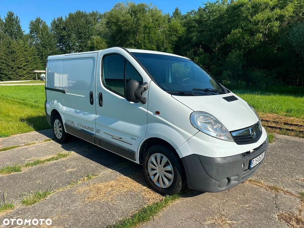 Opel Vivaro 2.5 diesel 145kM 2008 rok, automat, HAK, orginalny przebieg! BEZWYPADKOWY - 4