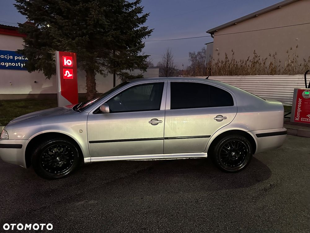 Skoda Octavia 2.0 Elegance - 3