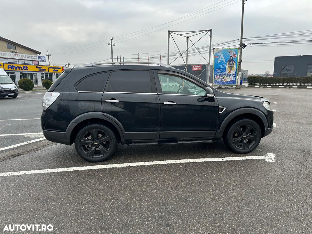 Chevrolet Captiva 2.0 4WD 7 Sitzer Automatik LT - 2