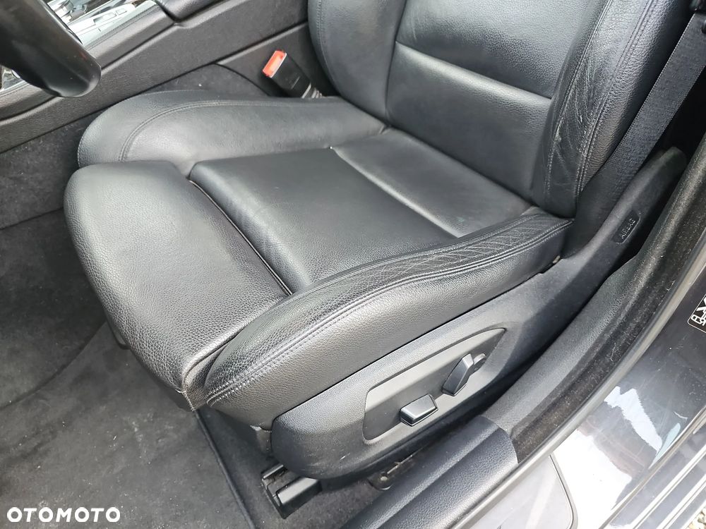 BMW Seria 5 525d - 13