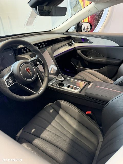 Hongqi H5 - 6