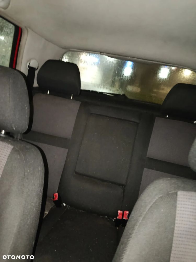 Volkswagen Golf - 10