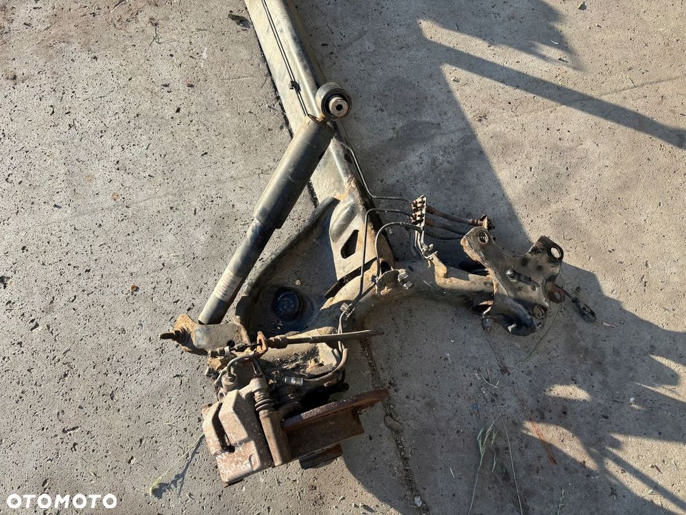 RENAULT FLUENCE I OŚ BELKA ZAWIESZENIA TYŁ KOMPLETNA - 2