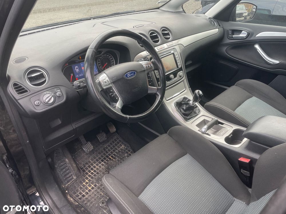 Ford S-Max - 10
