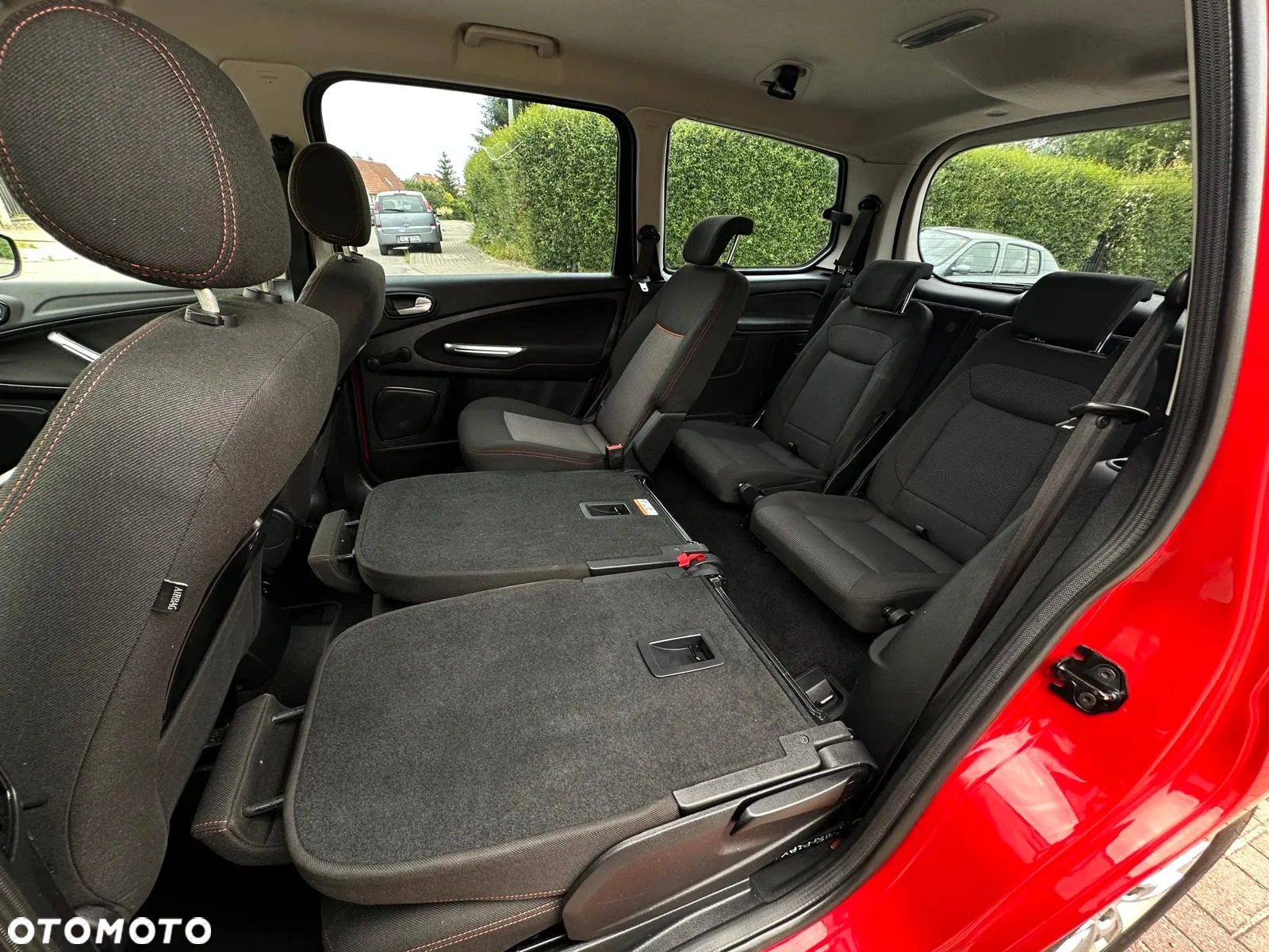 Ford Galaxy - 25