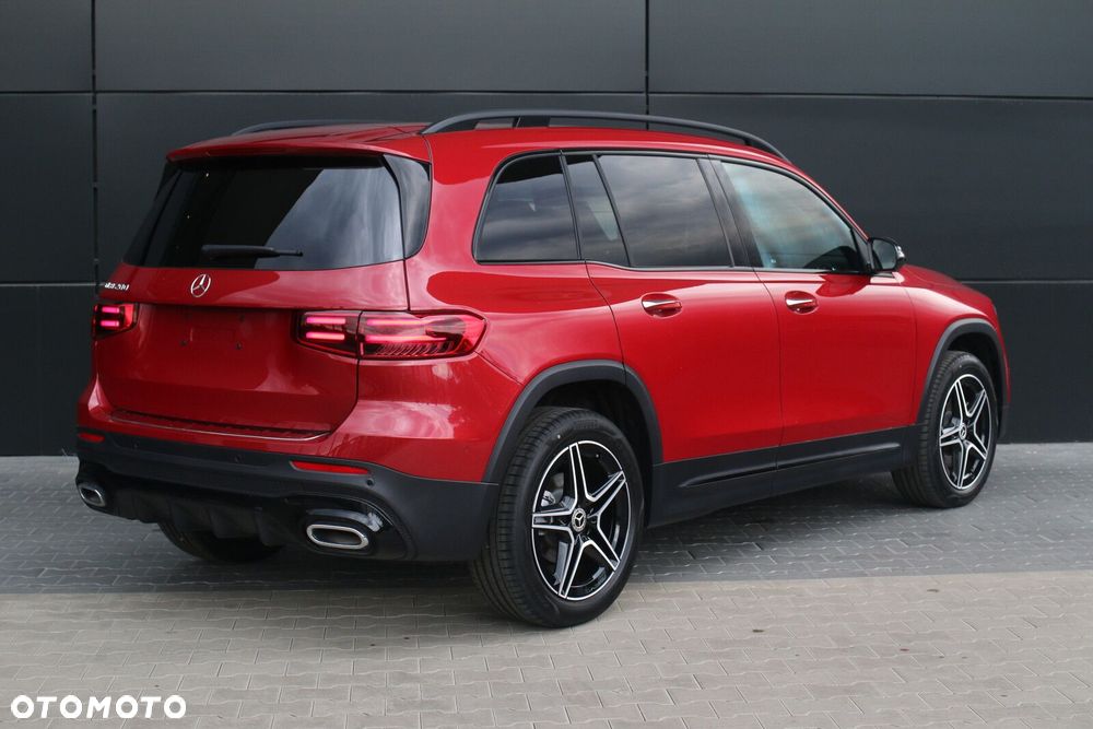 Mercedes-Benz GLB - 7