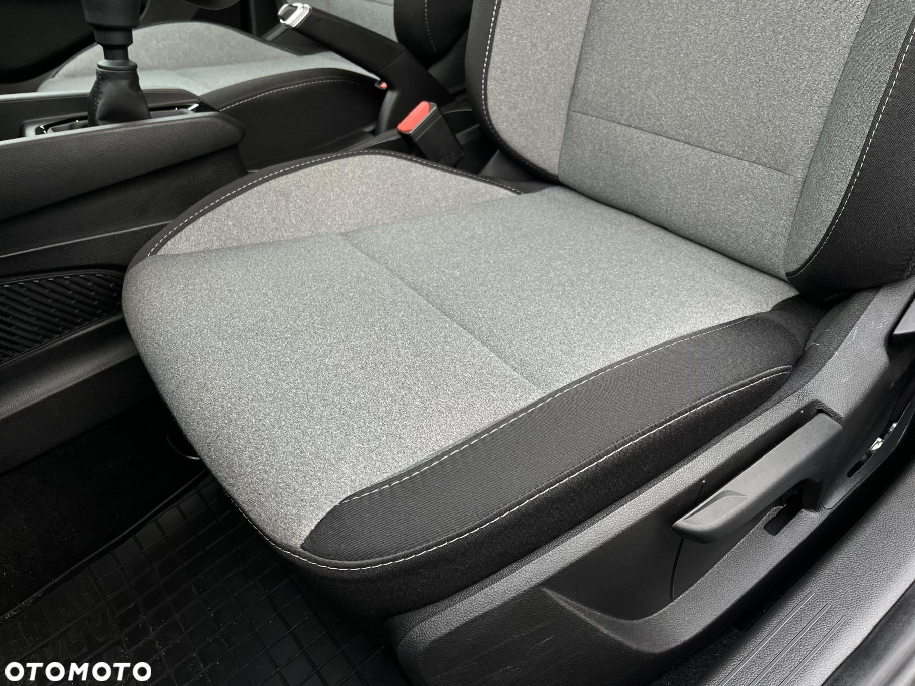 Renault Clio 1.0 TCe Evolution - 12