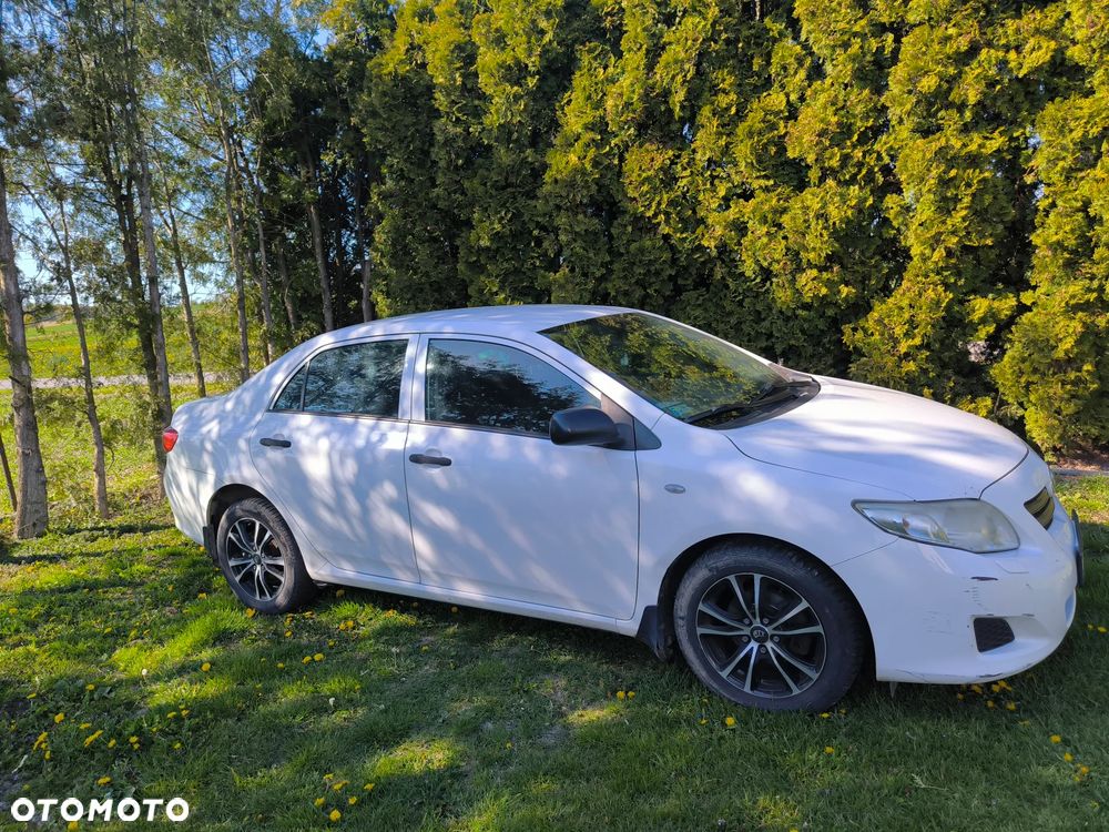 Toyota Corolla 1.4 D-4D Luna - 1
