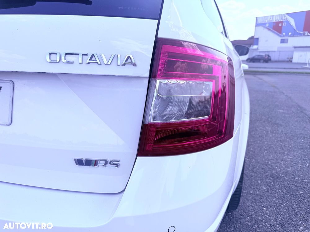 Skoda Octavia 2.0 TDI RS DSG - 15