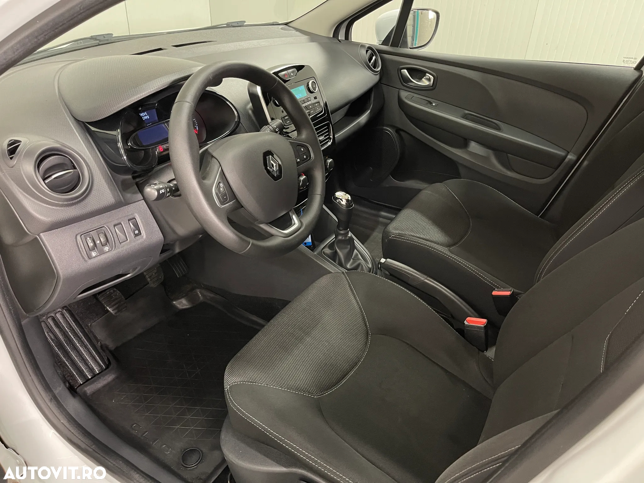 Renault Clio Estate TCe Life Evo - 5