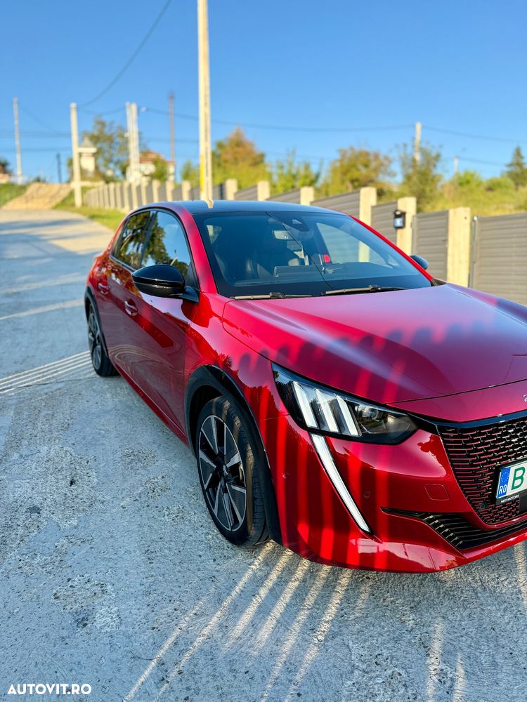 Peugeot 208 e-208 GT - 8