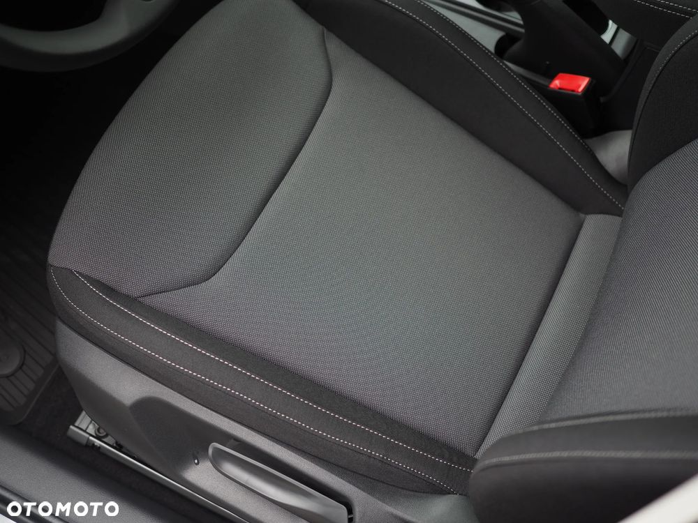 Skoda Fabia 1.0 TSI Drive DSG - 12