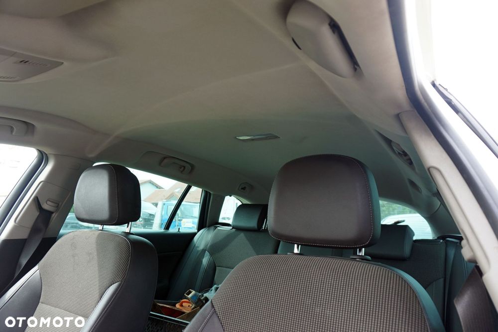 PODSUFITKA INSIGNIA A I KOMBI  OPEL 2008-2013 - 2