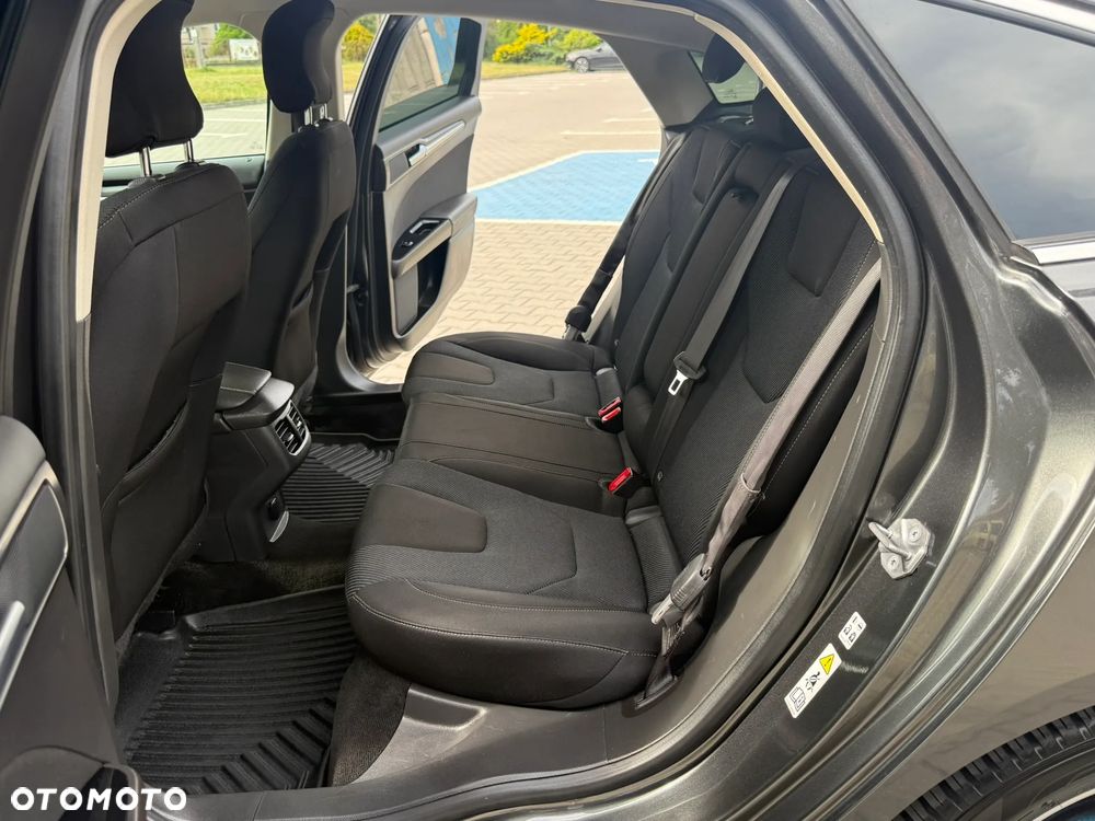Ford Mondeo 2.0 TDCi STart-Stopp Titanium - 31