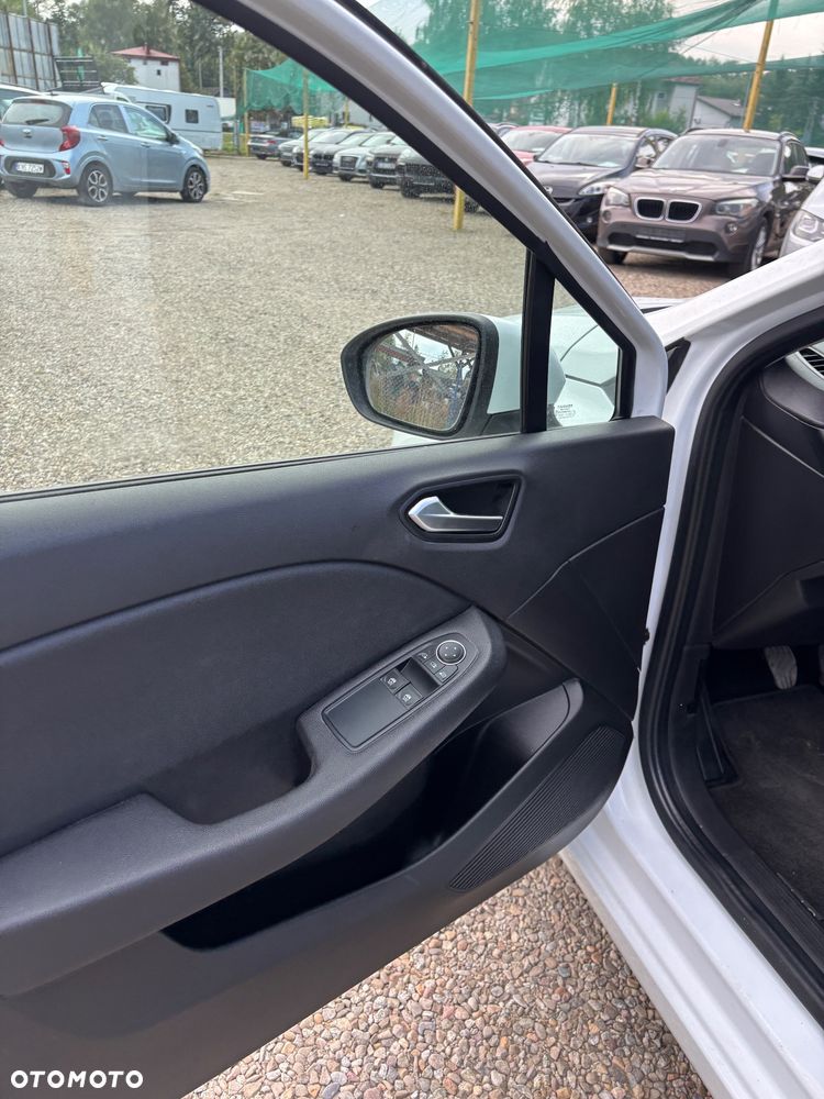 Renault Clio BLUE dCi 85 EXPERIENCE - 4