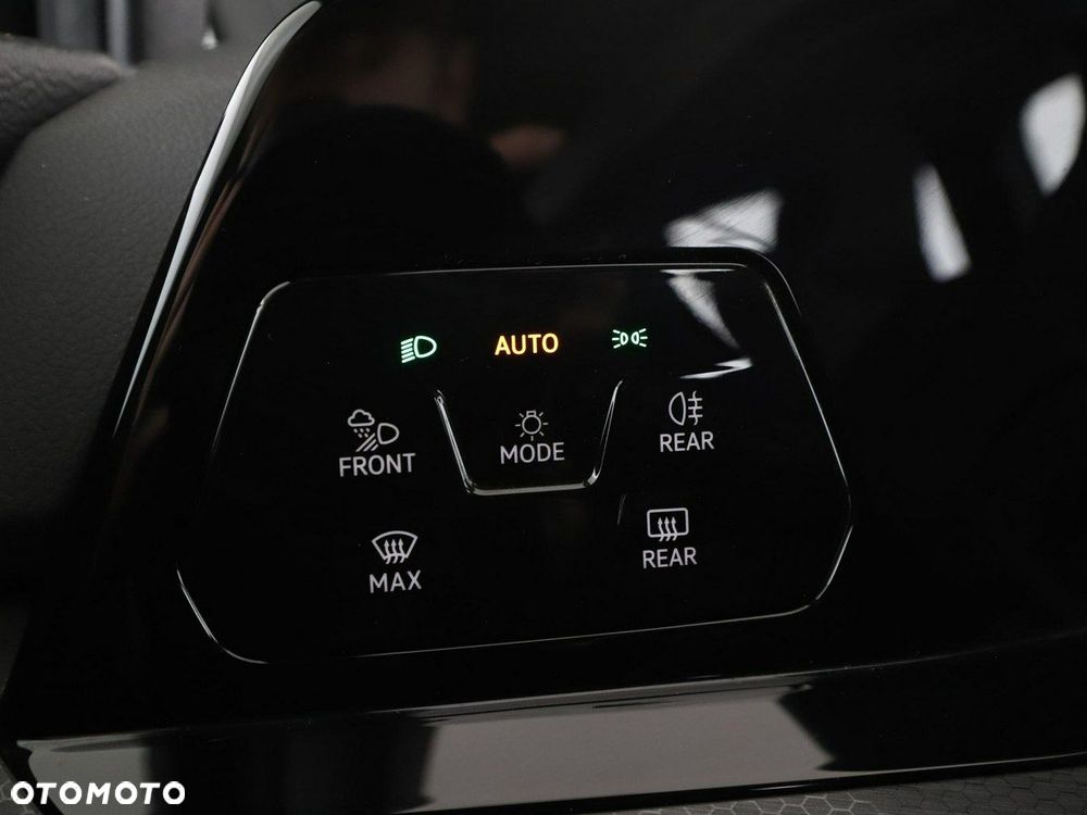 Volkswagen Golf - 38