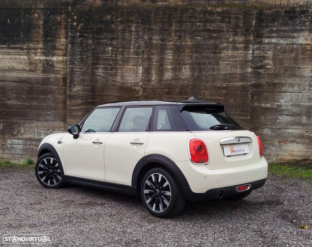 MINI 5 Portas Cooper D Auto - 3