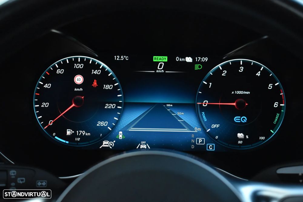 Mercedes-Benz GLC 300 de 4Matic 9G-TRONIC AMG Line - 37