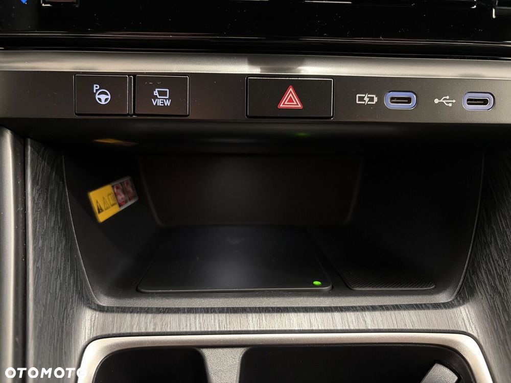 Lexus LBX 1.5 Hybrid Emotion - 18