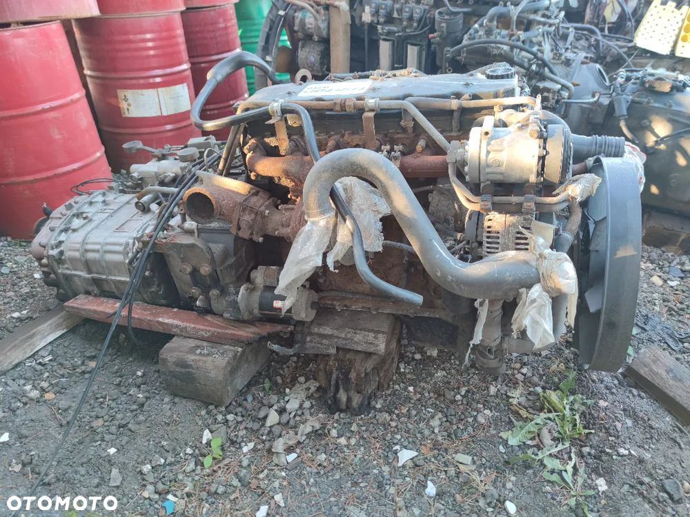 silnik IVECO ze skrzynią biegów - 4