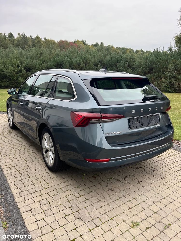 Skoda Octavia 2.0 TDI (Green tec) DSG Style - 7