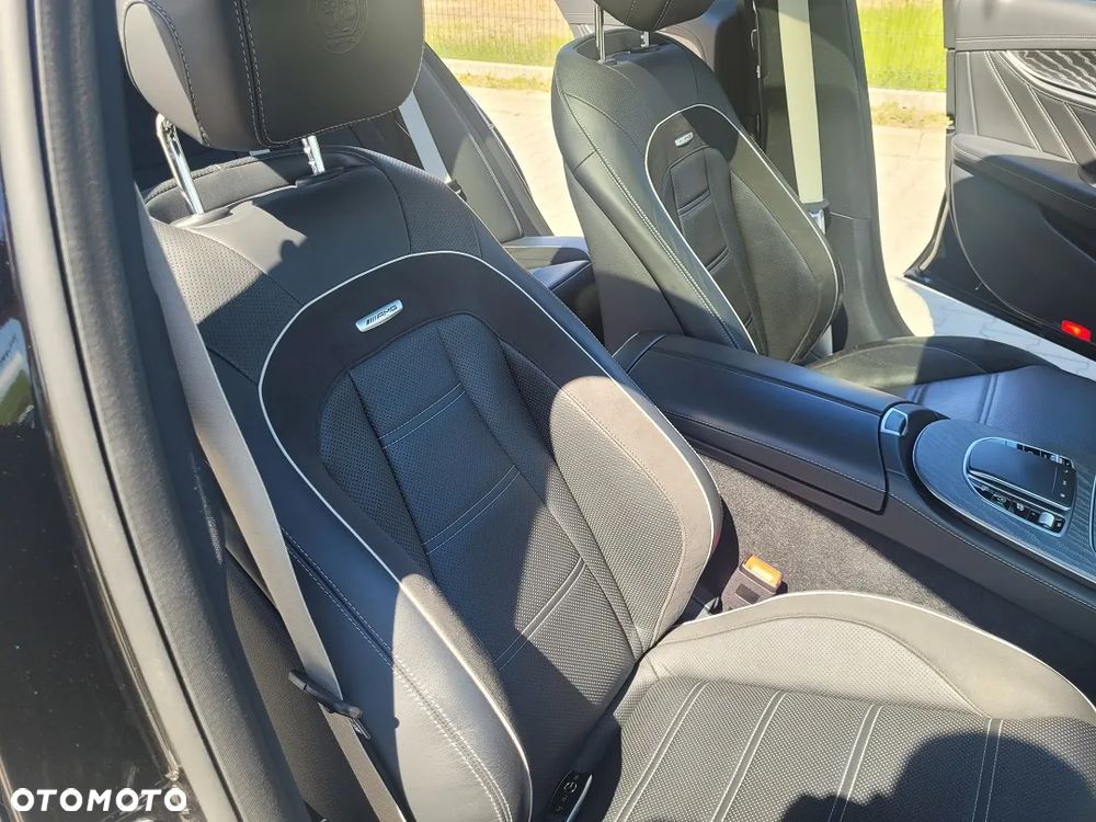 Mercedes-Benz Klasa E AMG 63 S 4Matic+ AMG Speedshift MCT-9G - 23