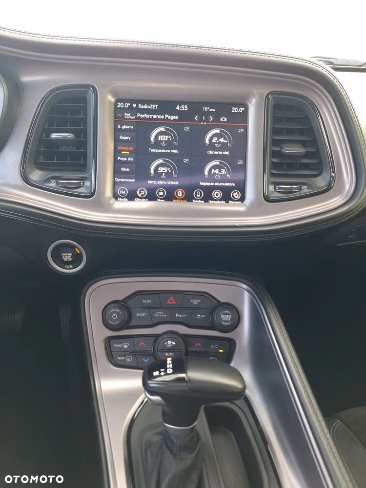 Dodge Challenger 5.7 R/T - 18