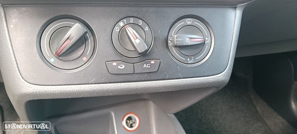 SEAT Ibiza 1.4 TDI DPF Sport Edition - 16