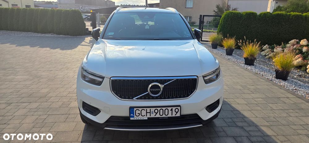 Volvo XC 40 T3 Momentum - 4