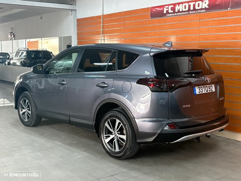 Toyota RAV4 2.0 D-4D Active - 6